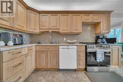 121 UNIVERSITY Avenue E Unit# 101 | Waterloo Ontario | Slide Image Ten