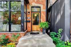16 BRUCE Street | Hamilton Ontario | Slide Image Three