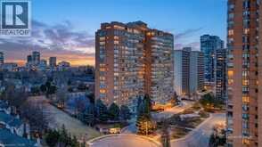 1276 MAPLE CROSSING Boulevard Unit# 903 | Burlington Ontario | Slide Image Fifty