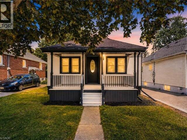 43 E BRUCEDALE Avenue E Hamilton Ontario, L9A 1N1 - 3 Bedrooms Home For Sale