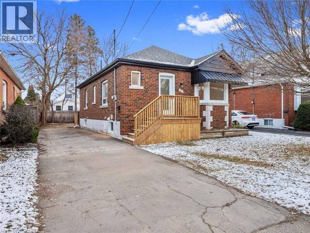 51 WOODBRIDGE Road Hamilton Ontario, L8K 3C8 - 3 Bedrooms Home For Sale