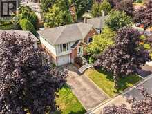 21 GOLDEN MEADOW Crescent | Kitchener Ontario | Slide Image Four