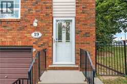 90 MAGNOLIA Drive Unit# 19 | Hamilton Ontario | Slide Image Two