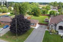 98 KENNEDY Avenue | Hamilton Ontario | Slide Image Three