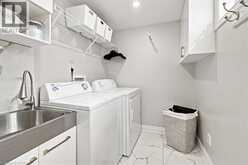 2407 BARCLAY Road | Burlington Ontario | Slide Image Thirty-five