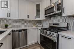 5190 WOOD Crescent | Burlington Ontario | Slide Image Twelve
