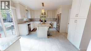 723 MUNICH Circle | Waterloo Ontario | Slide Image Eight