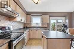8 SLATER Court | Waterdown Ontario | Slide Image Eight