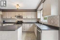8 SLATER Court | Waterdown Ontario | Slide Image Nine