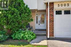 5005 PINEDALE Avenue Unit# 57 | Burlington Ontario | Slide Image Five