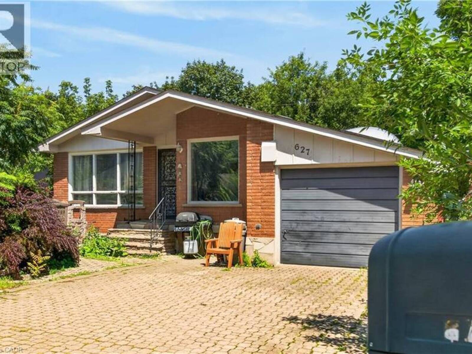 627 GENEVA PARK Drive, Burlington, Ontario L7N 3C2