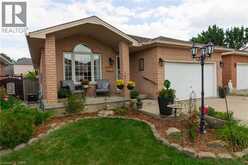 54 REPUBLIC Avenue | Hamilton Ontario | Slide Image Two