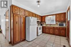 128 HADELAND Avenue | Hamilton Ontario | Slide Image Thirteen