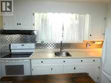 15 COLLIER Crescent | Hamilton Ontario | Slide Image Thirteen
