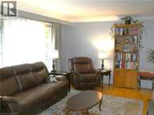15 COLLIER Crescent | Hamilton Ontario | Slide Image Seven