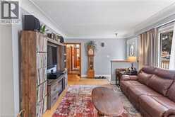 15 COLLIER Crescent | Hamilton Ontario | Slide Image Eight