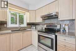 223 HOLLYRIDGE Crescent | Kitchener Ontario | Slide Image Ten
