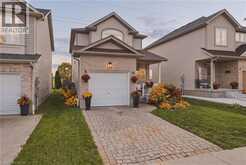 116 HENHOEFFER Crescent | Kitchener Ontario | Slide Image Three