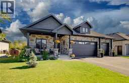 23 WINCHESTER Crescent | Listowel Ontario | Slide Image Two
