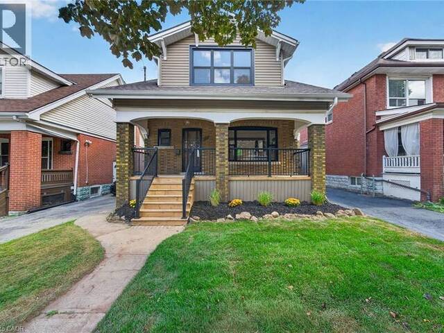 229 PARK Row S Hamilton Ontario, L8K 2K4 - 3 Bedrooms Home For Sale