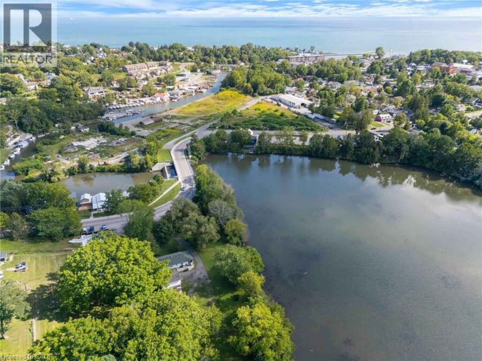 1 SILVER LAKE Drive, Port Dover, Ontario N0A 1N6