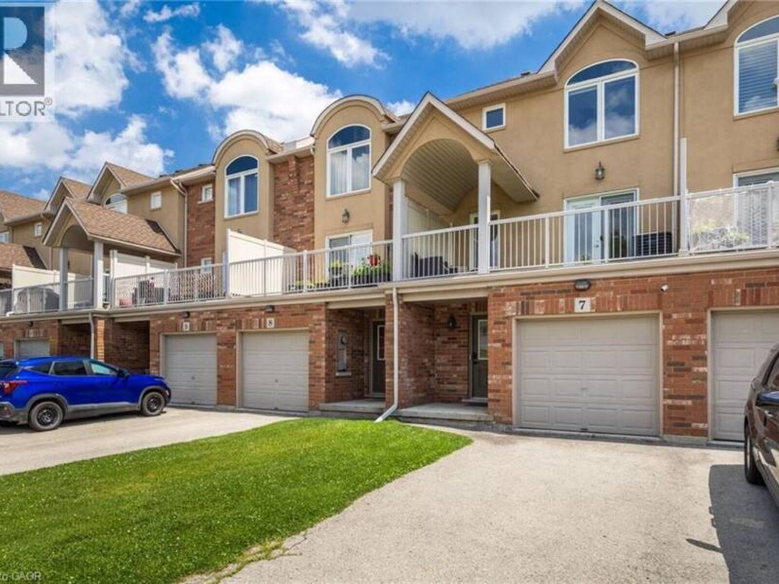 1253 SILVAN FOREST Drive Unit# 7, Burlington, Ontario L7M 0B7