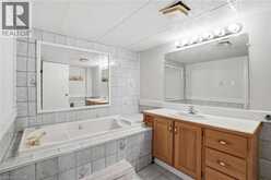94 WENDOVER Drive | Hamilton Ontario | Slide Image Thirty-eight