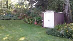 94 WENDOVER Drive | Hamilton Ontario | Slide Image Forty