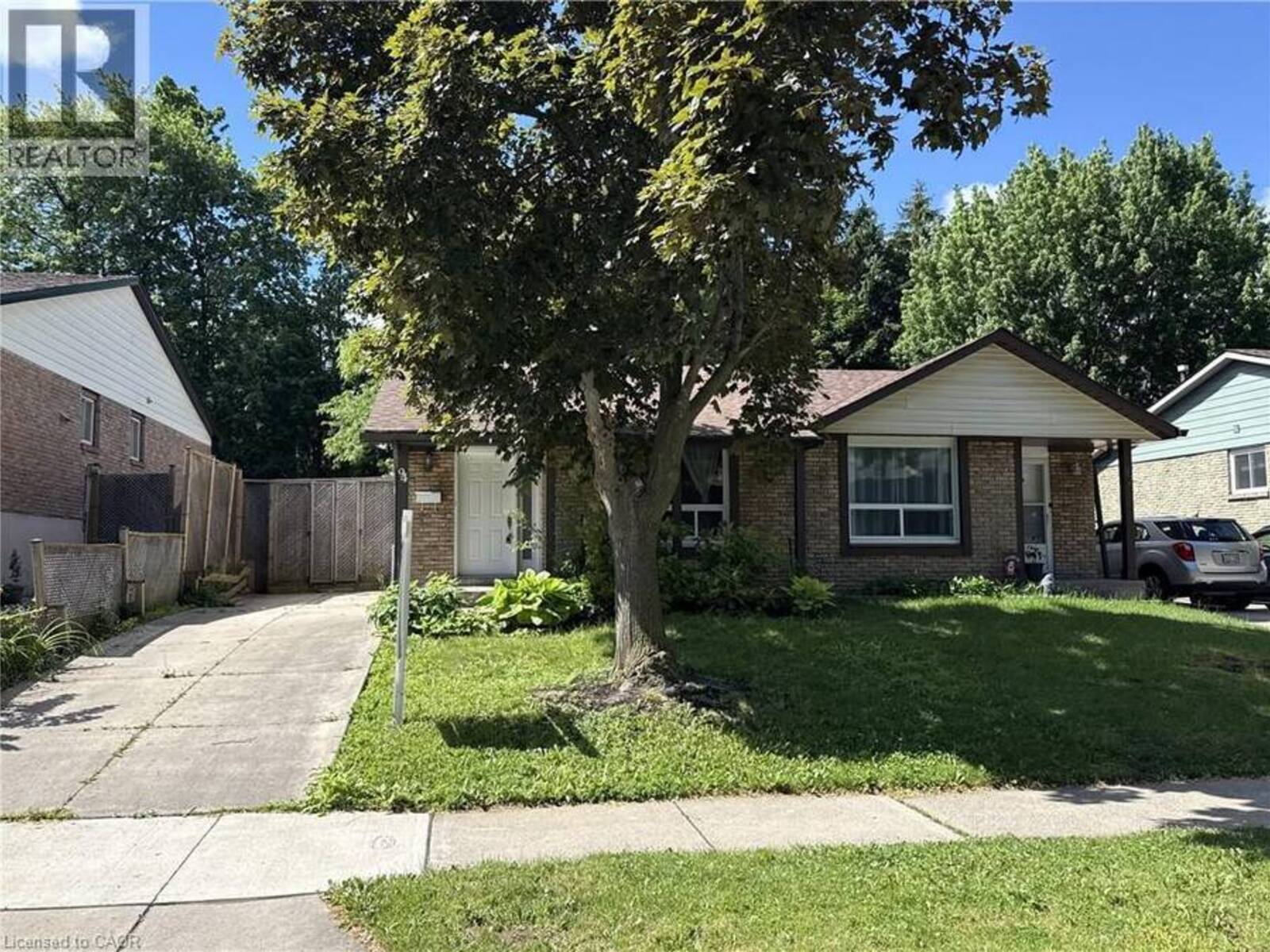 94 WENDOVER Drive, Hamilton, Ontario L9C 5X5