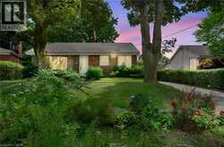 1046 SHEPHERDS Drive | Burlington Ontario | Slide Image Two