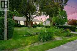 1046 SHEPHERDS Drive | Burlington Ontario | Slide Image Thirty-seven