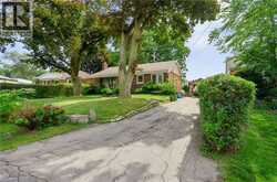 1046 SHEPHERDS Drive | Burlington Ontario | Slide Image Four