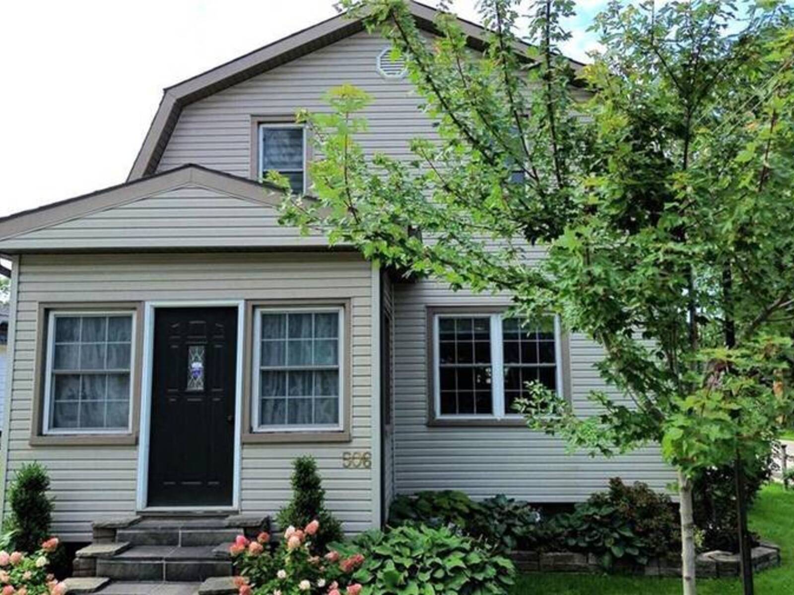 506 MAIN Street E, Listowel, Ontario N4W 2C6