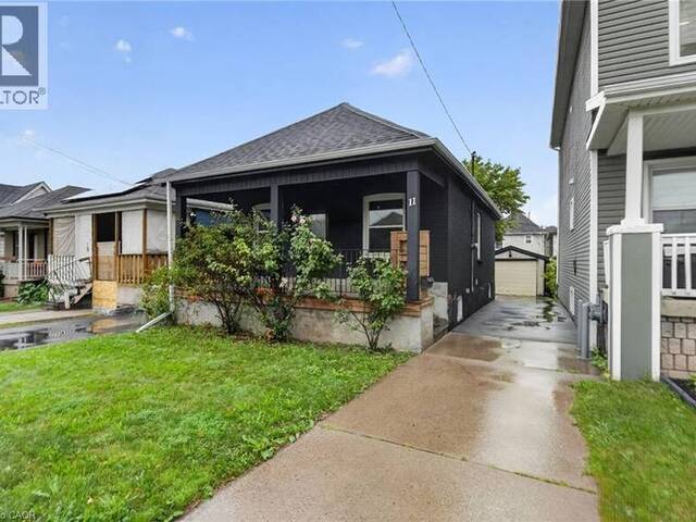 11 CRAIGMILLER Avenue Hamilton Ontario, L8L 3H9 - 5 Bedrooms Home For Sale