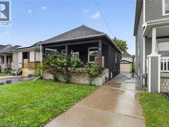 11 CRAIGMILLER Avenue Hamilton Ontario, L8L 3H9