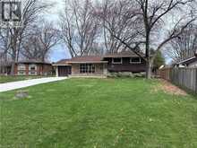 4 BEECHWOOD Court | St. Catharines Ontario | Slide Image Three