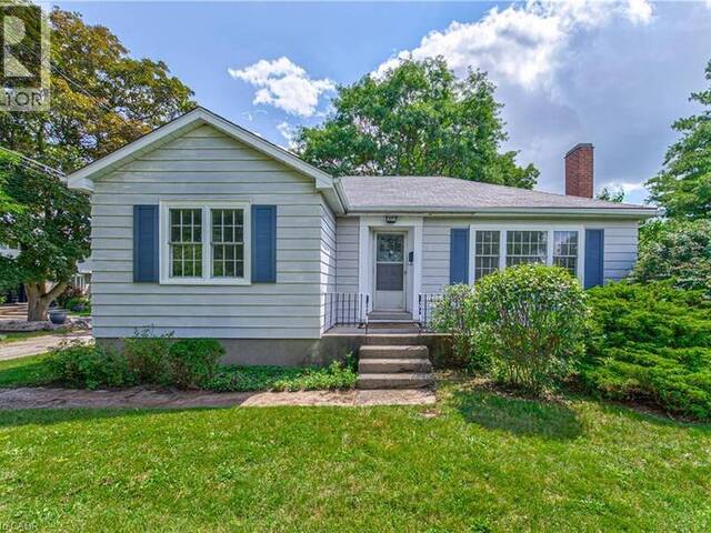 321 HIGHLAND Park Cambridge Ontario, N3H 3H8 - 2 Bedrooms Home For Sale