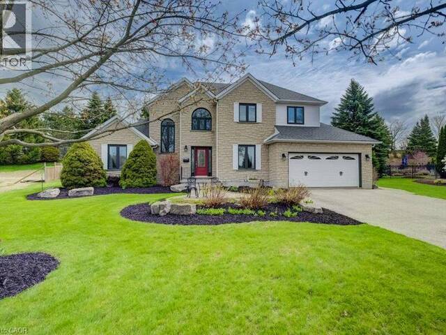 207 WOODRIDGE Drive Woolwich Ontario, N0B 2N0 - 4 Bedrooms Home For Sale