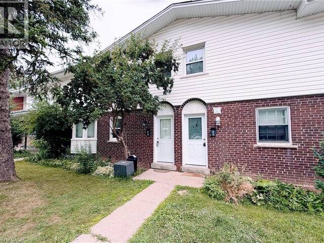 276 WESTCOURT Place Waterloo Ontario, N2L 2R7 - 2 Bedrooms Condo For Sale