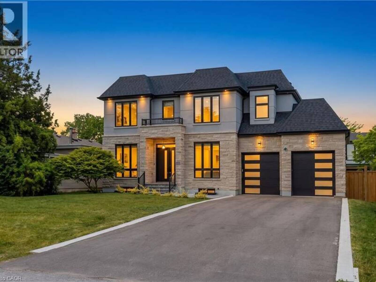 455 SAMFORD Place, Oakville, Ontario L6L 4E7