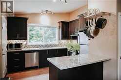 1 VERA Court | Hamilton Ontario | Slide Image One