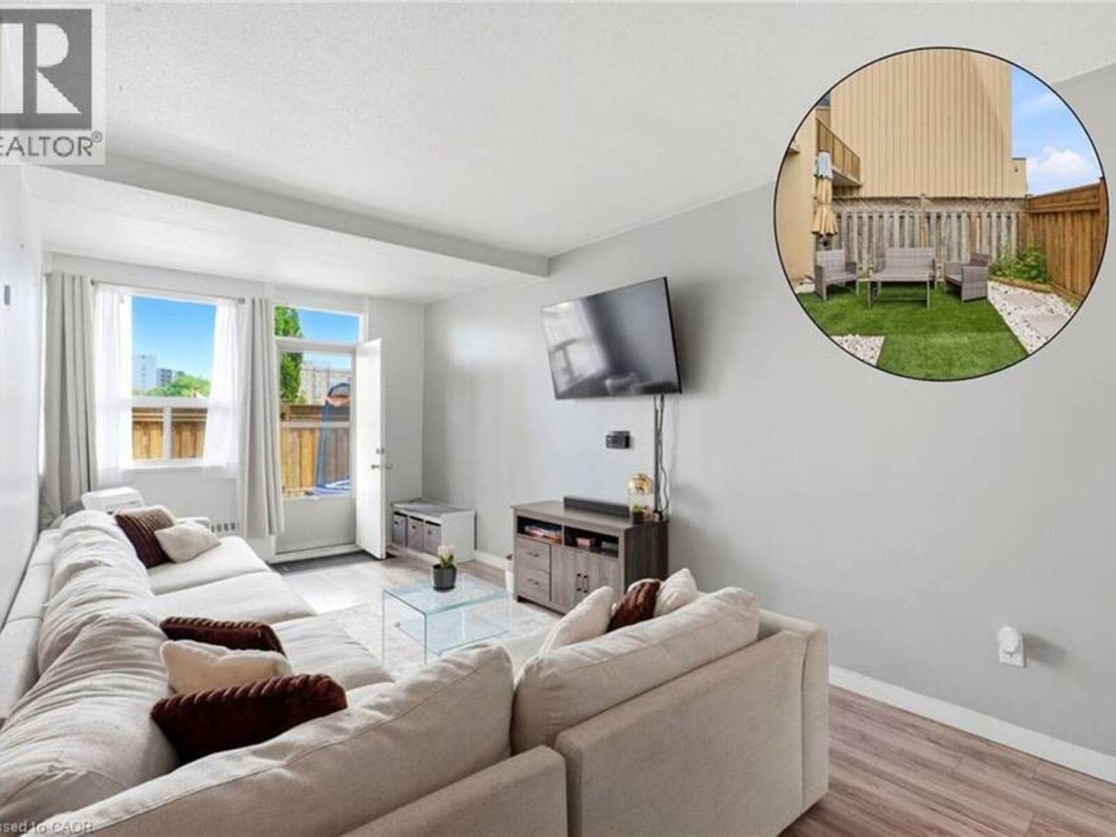 15 NICKLAUS Drive Unit# 17, Hamilton, Ontario L8K 5J5