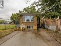 307 DUNSMURE Road Hamilton Ontario, L8L 1X1