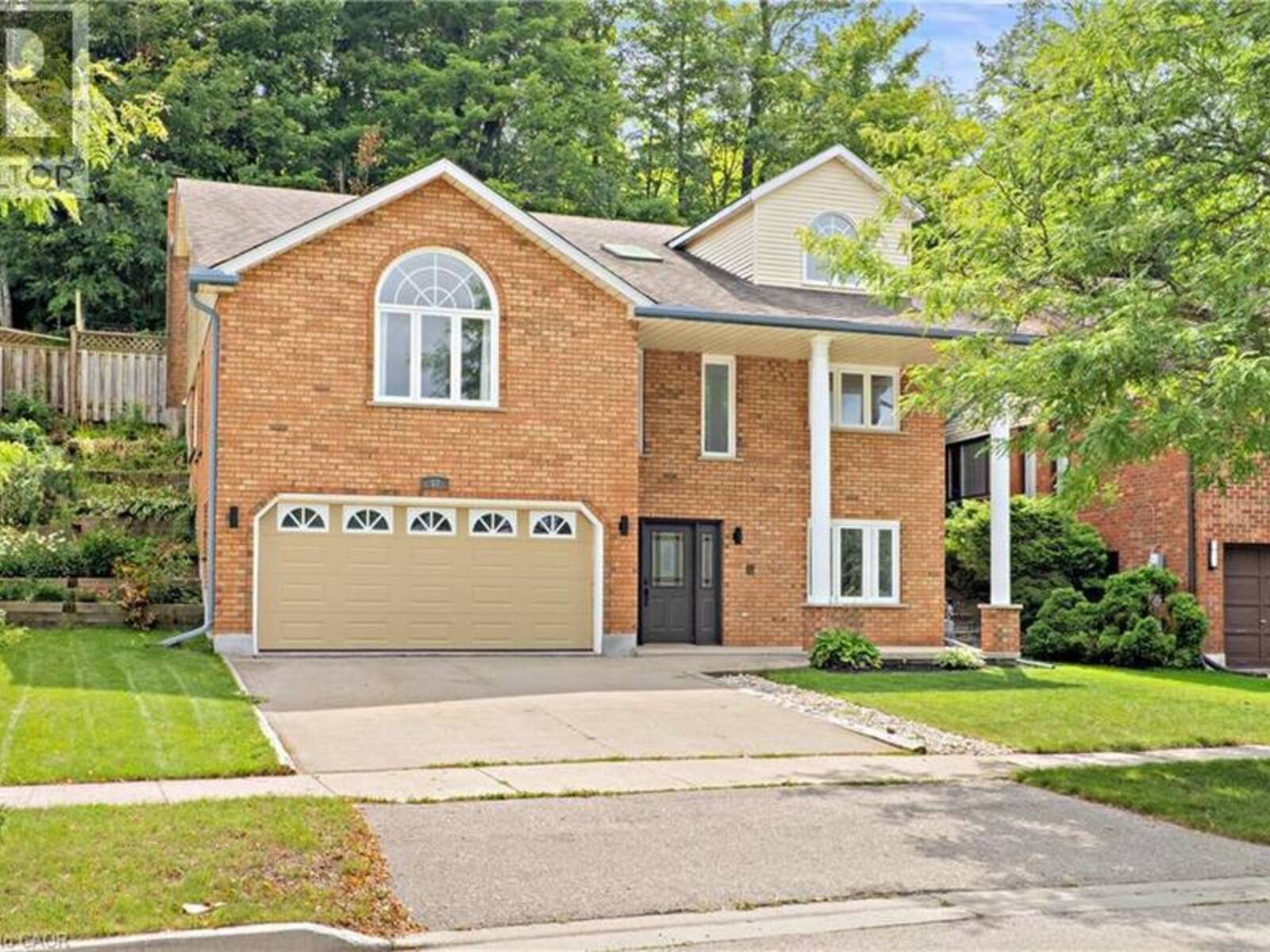 57 YELLOW BIRCH Drive, Kitchener, Ontario N2N 2M3