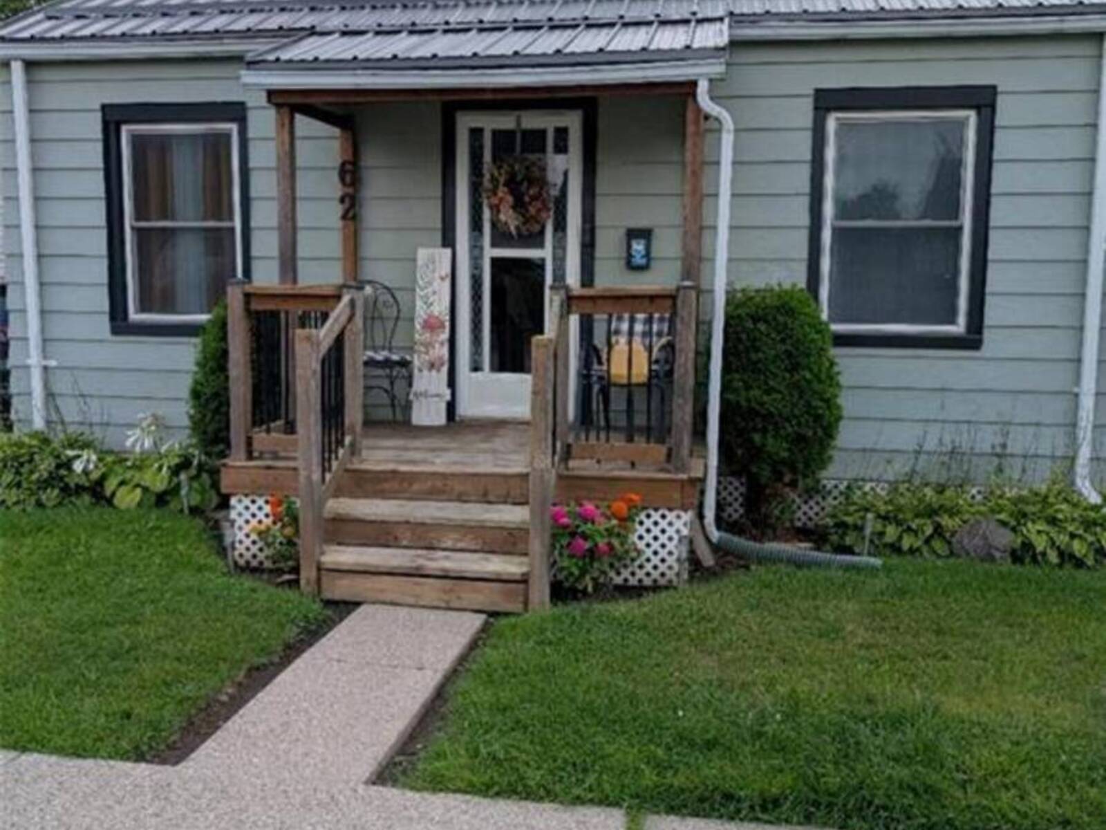 62 NINTH Avenue, Brantford, Ontario N3S 1E4