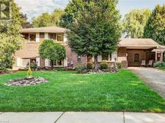 113 MACGREGOR Crescent Waterloo Ontario, N2J 3X1