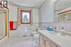 23 SUSAN Drive | Hamilton Ontario | Slide Image Sixteen