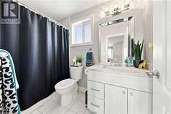 71 RIVIERA Ridge | Hamilton Ontario | Slide Image Eighteen