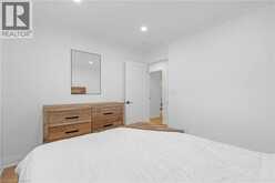 4236 LONGMOOR Drive | Burlington Ontario | Slide Image Twenty