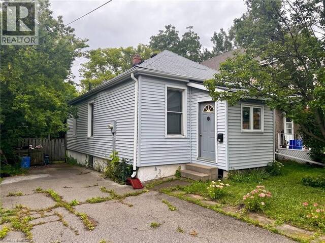 28 BRANTDALE Avenue Hamilton Ontario, L9C 1B7 - 2 Bedrooms Home For Sale